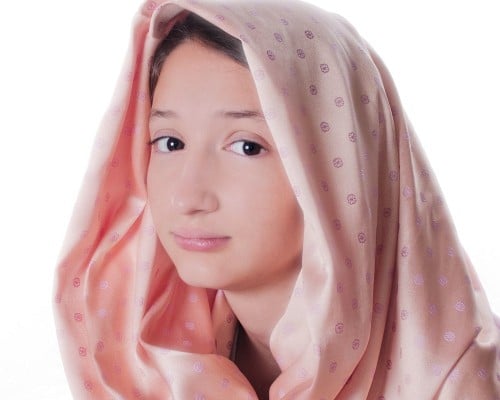 DIY Lastolite Hilite - celine headscarf