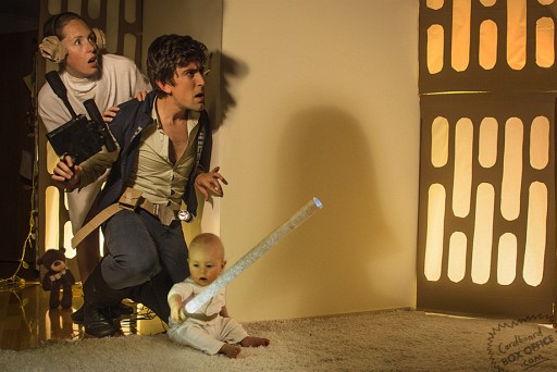 Mother, Father & Baby Shoot Memorable Scenes With Cardboard Box Setups