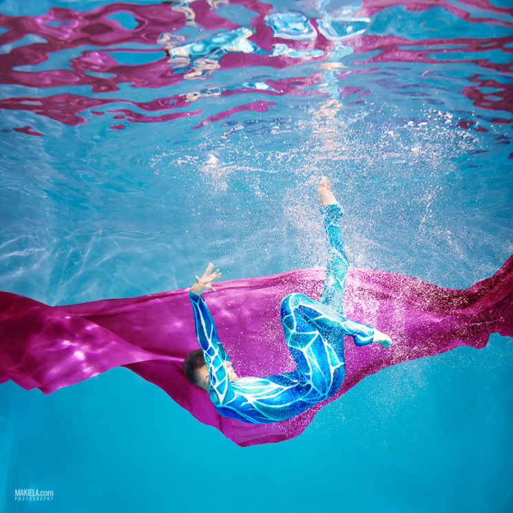 Rafal Makiela - Dubai Underwater Fashion Photographer