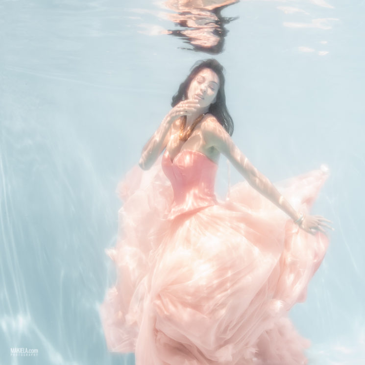 Rafal Makiela - Dubai Underwater Fashion Photographer