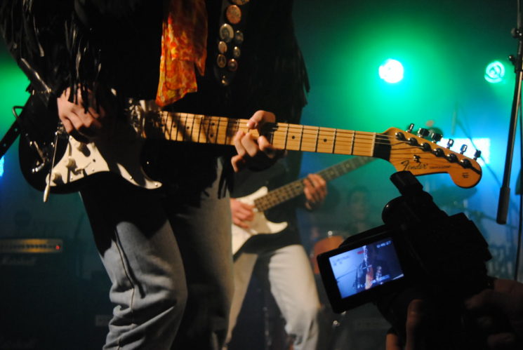 how to get a concert photo pass