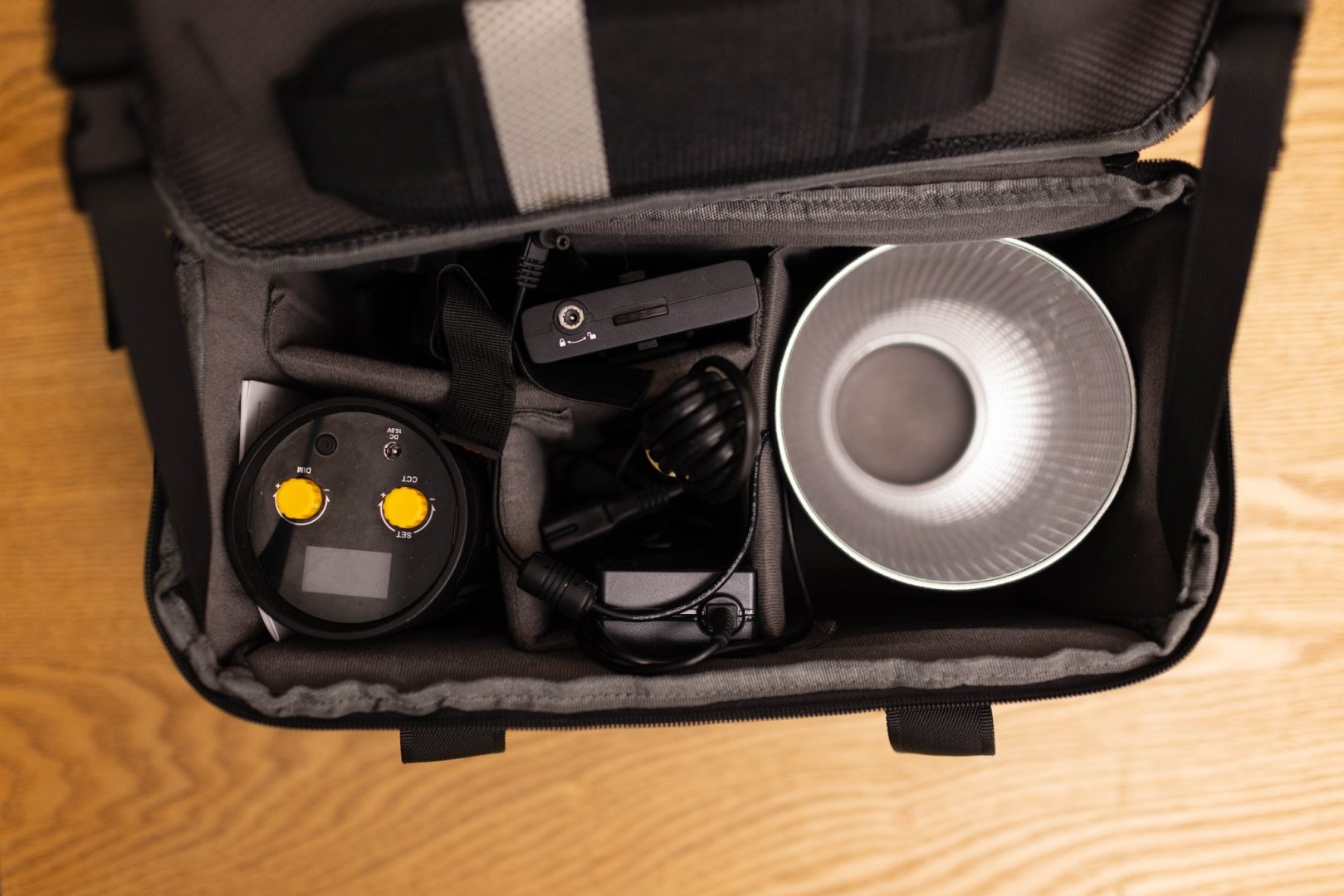 Godox ML-60bi LED light for wedding photography - Internal arrangement