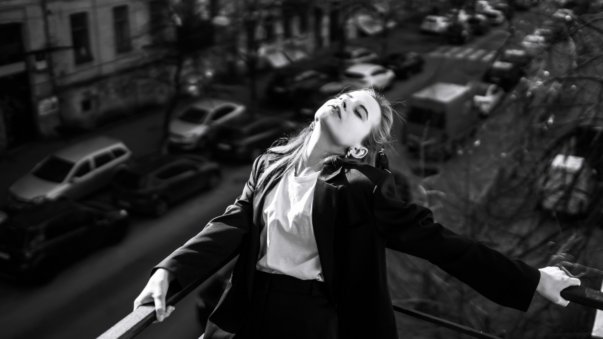 Curated visual reference: Black And White Portrait Drawing Methods Reference: These Five Quick Tips Will Help You Get Striking Black