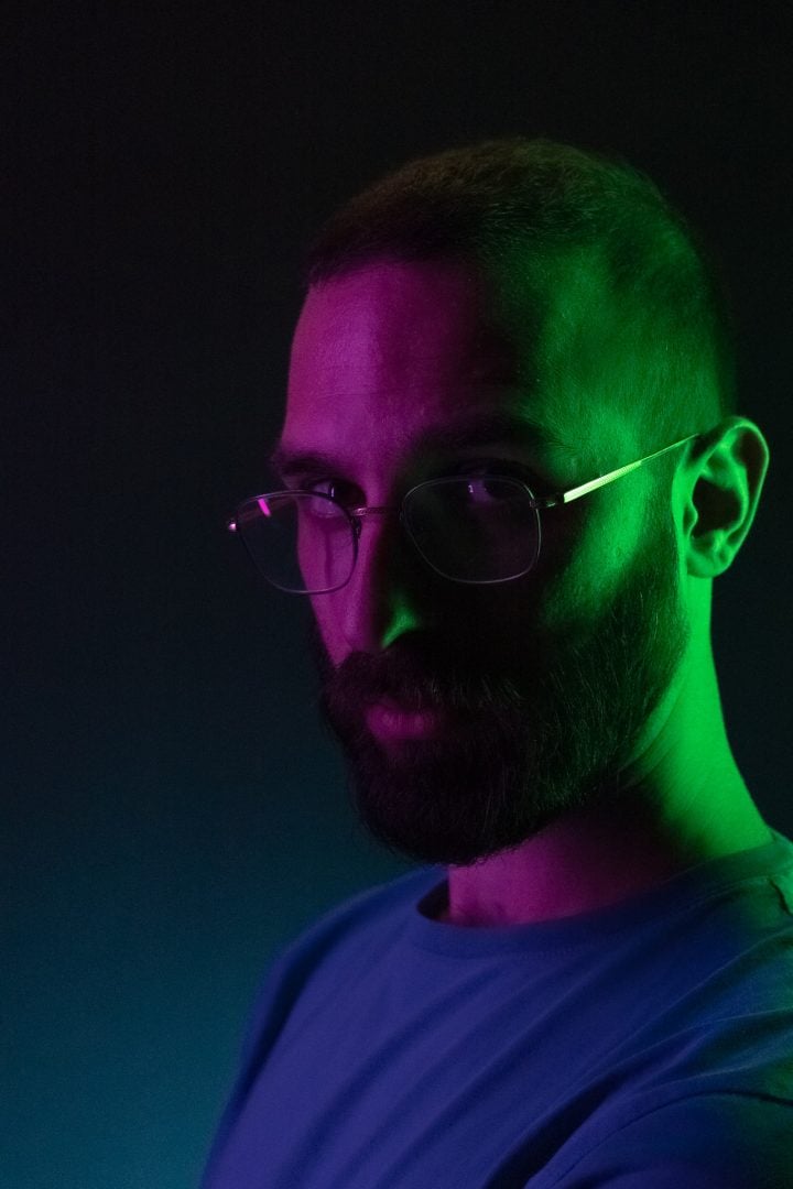 Nanlite PavoTube T8-7X tube light review - portrait 1