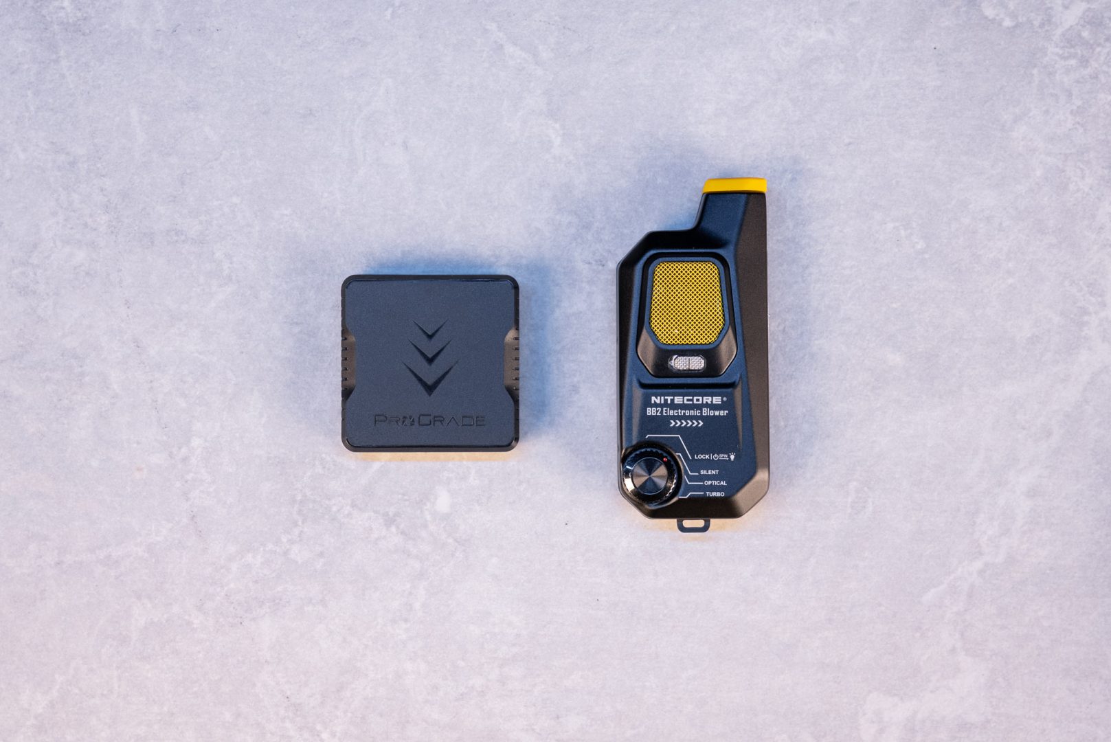 Nitecore BB2 review - Compared to a card reader