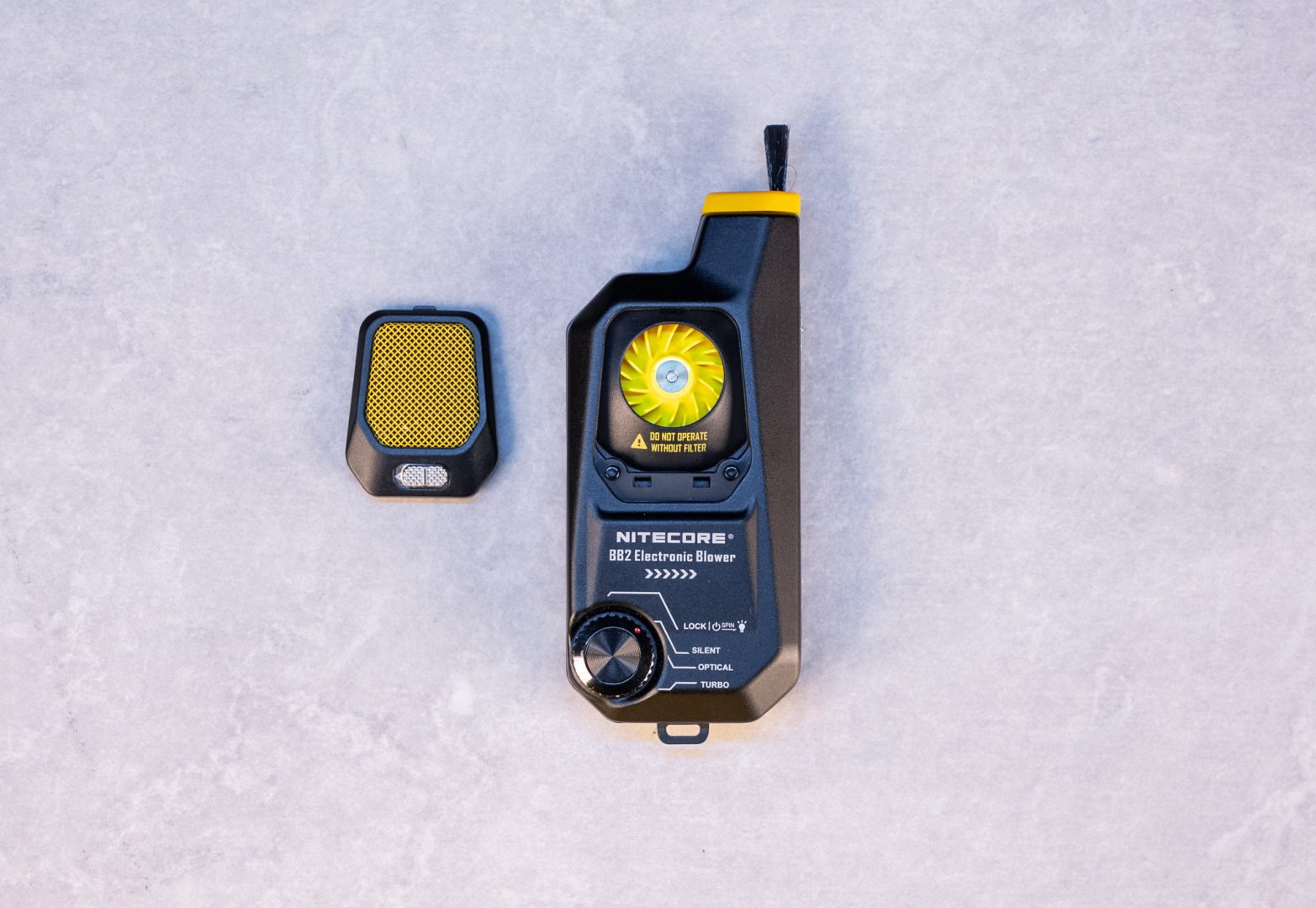 Nitecore BB2 review - filter off + retractable brash