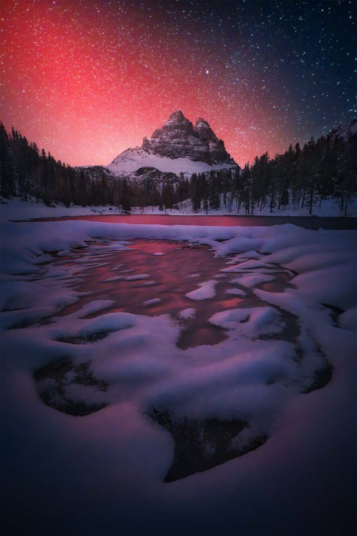 red auora and ice