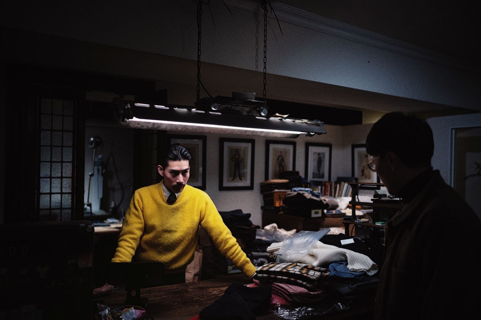 Thypoch Simera 28mm f/1.4 indoor sample