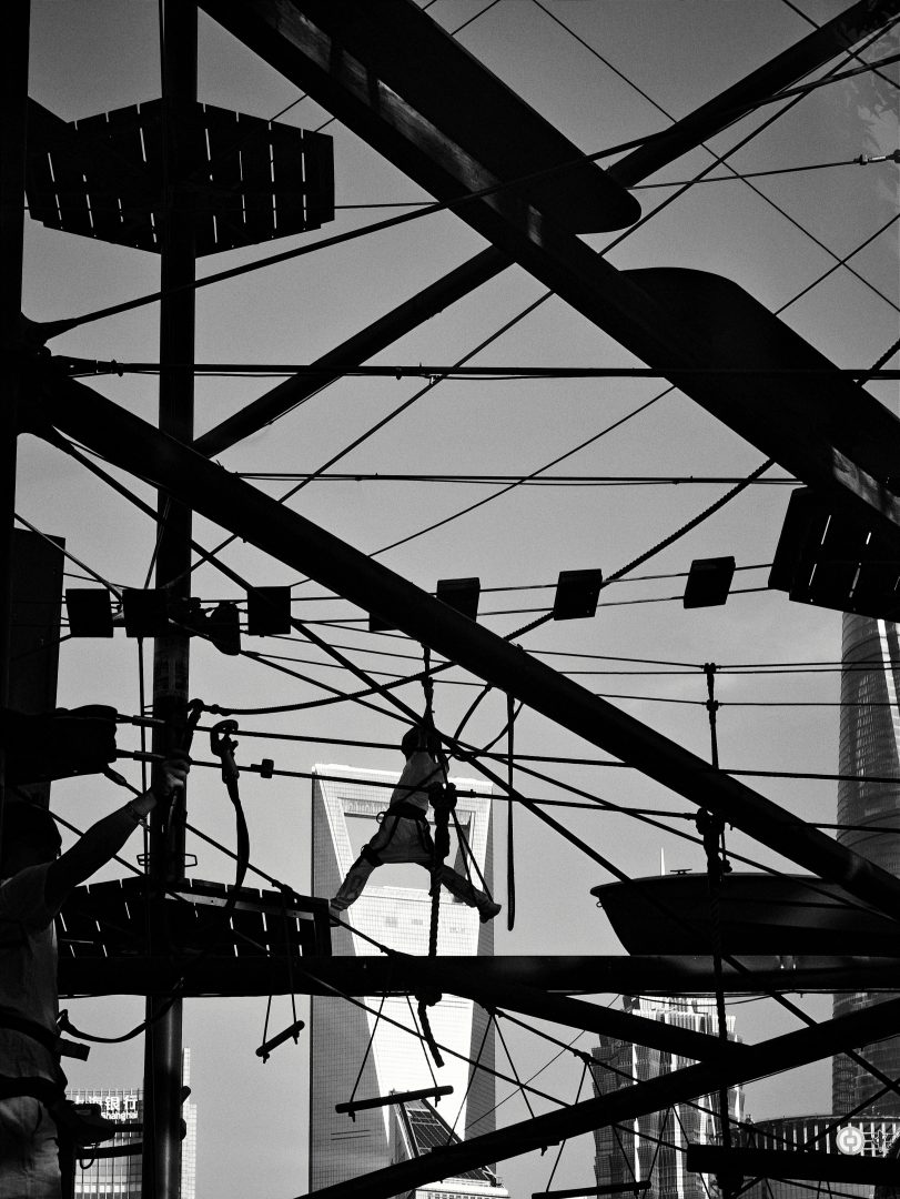 © Yajun Hu