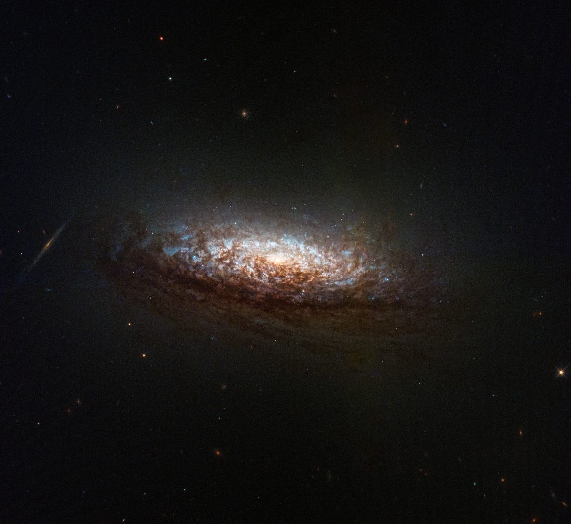 NASA Releases Hubble Image Taken in New Pointing Mode
