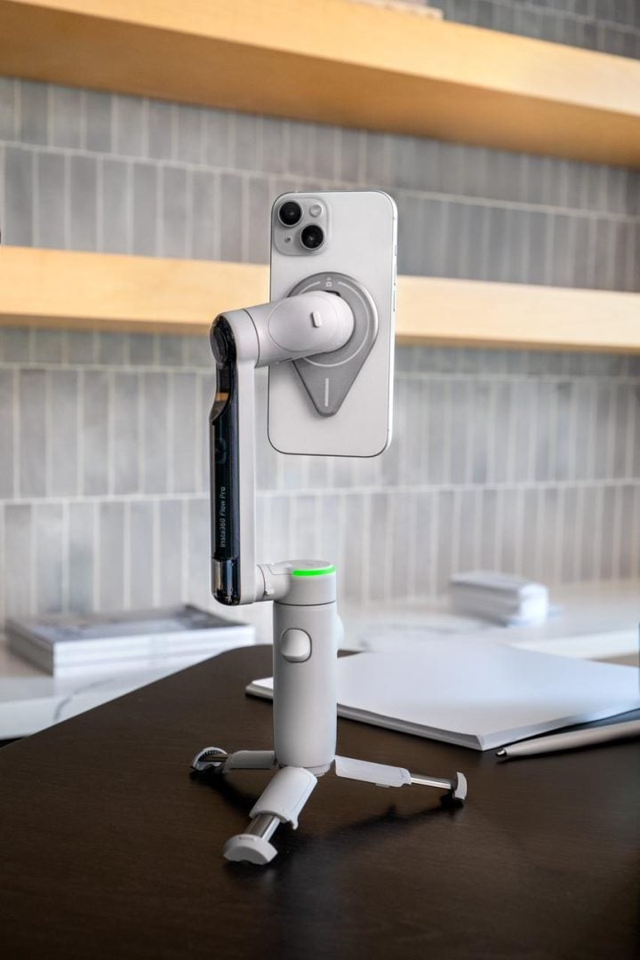 Insta360 Flow Pro gimbal for iPhone
