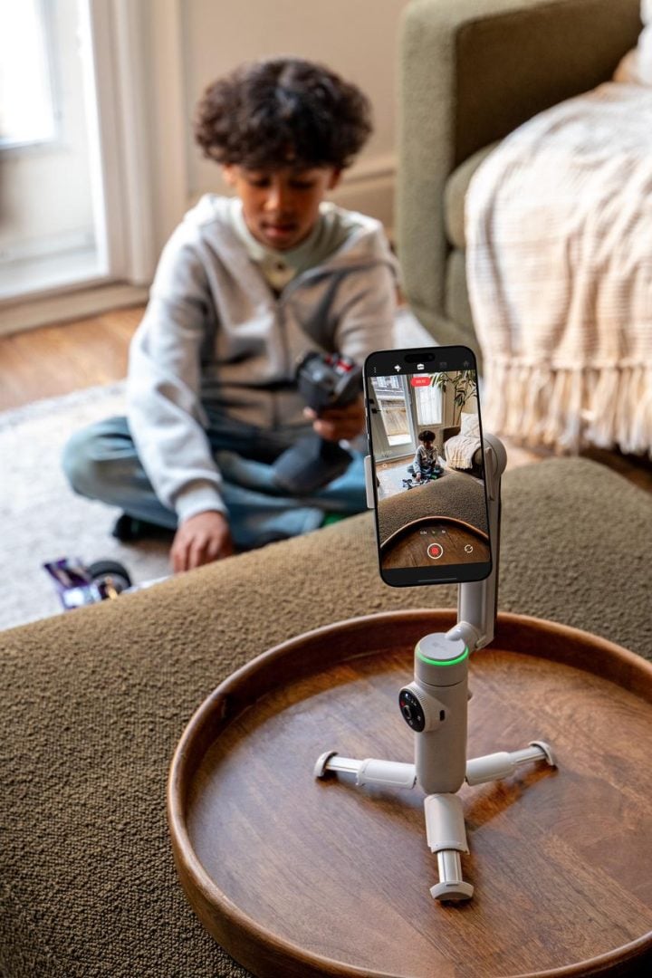 Insta360 Flow Pro gimbal for iPhone