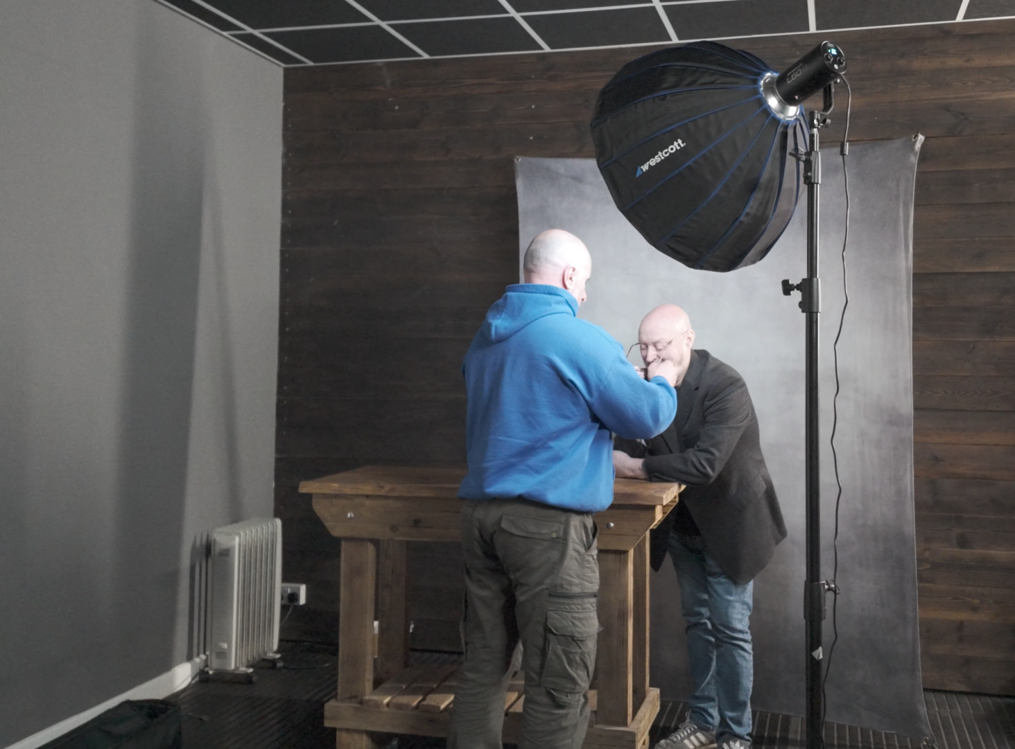 How to shoot portraits with constant light