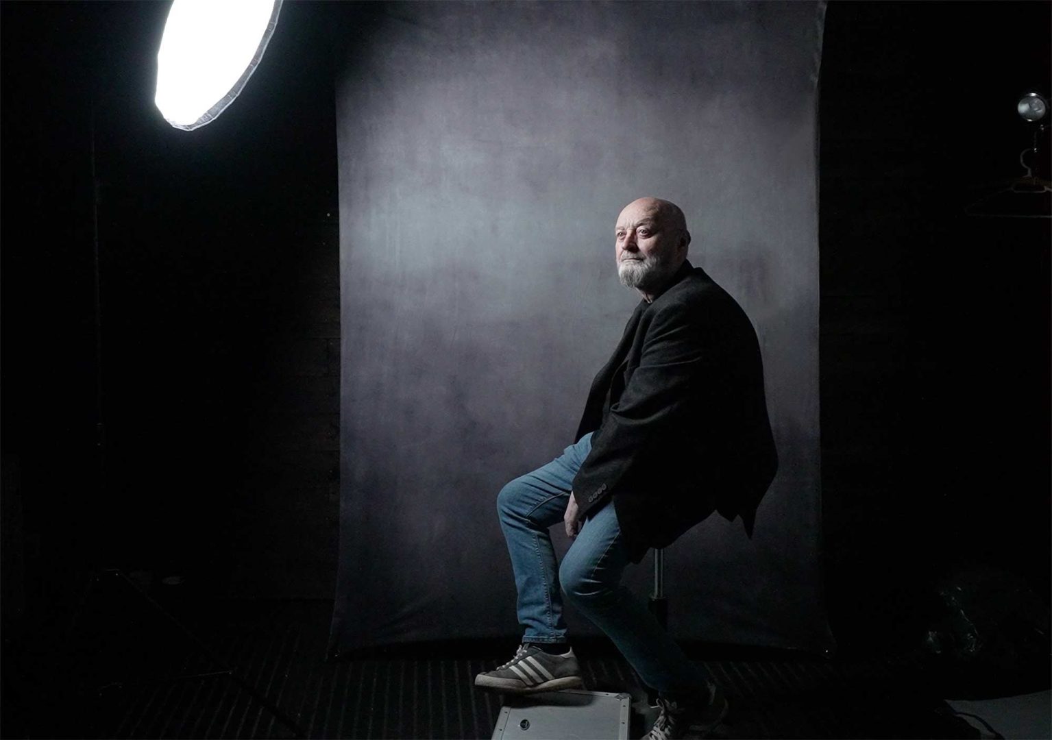 How to shoot portraits with constant light