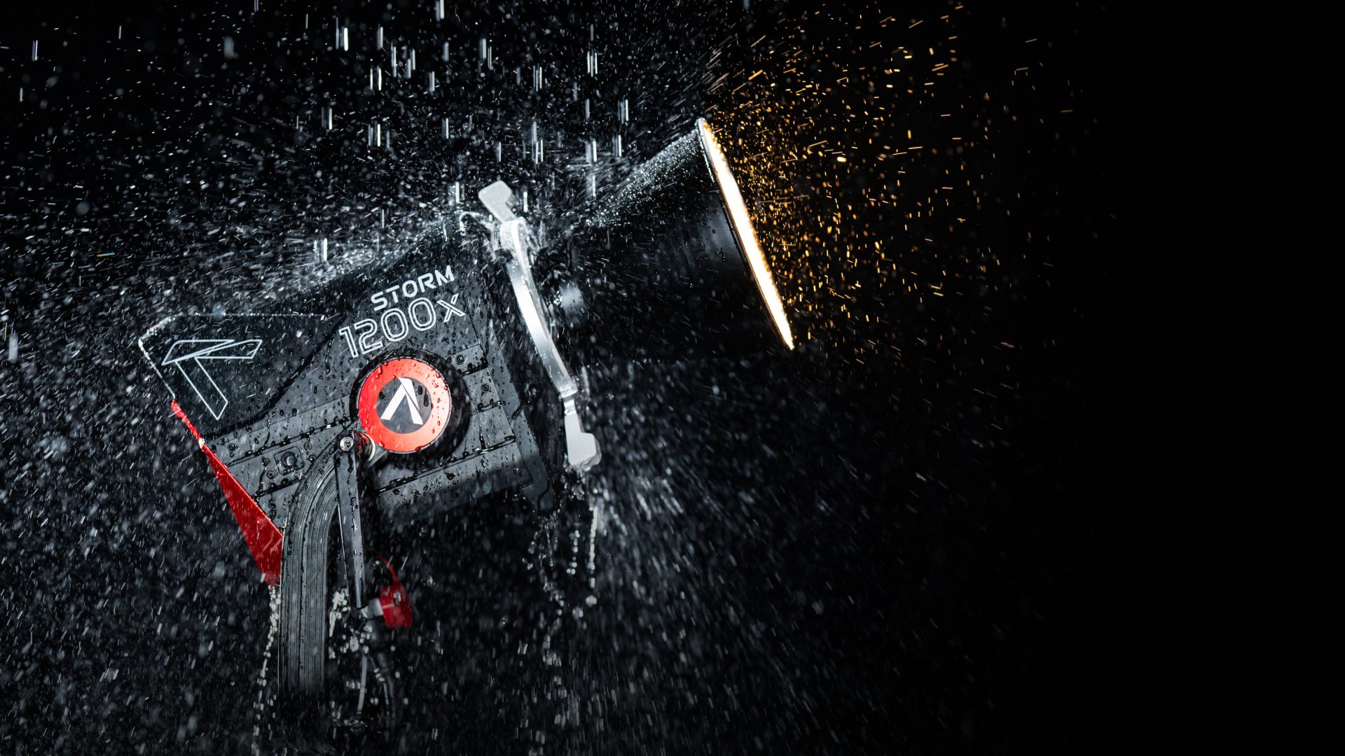 Aputure Storm 1200x