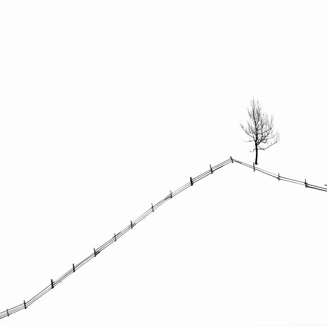 Yevhen Samuchenko minimalist