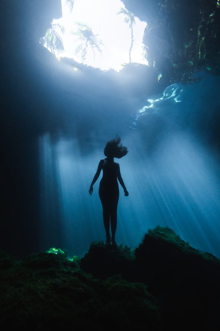 This award winning photographer free dives for the perfect shot