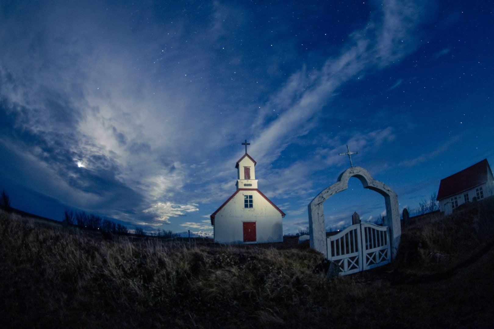 I dropped my camera into the ocean in Iceland. Let me share my lessons