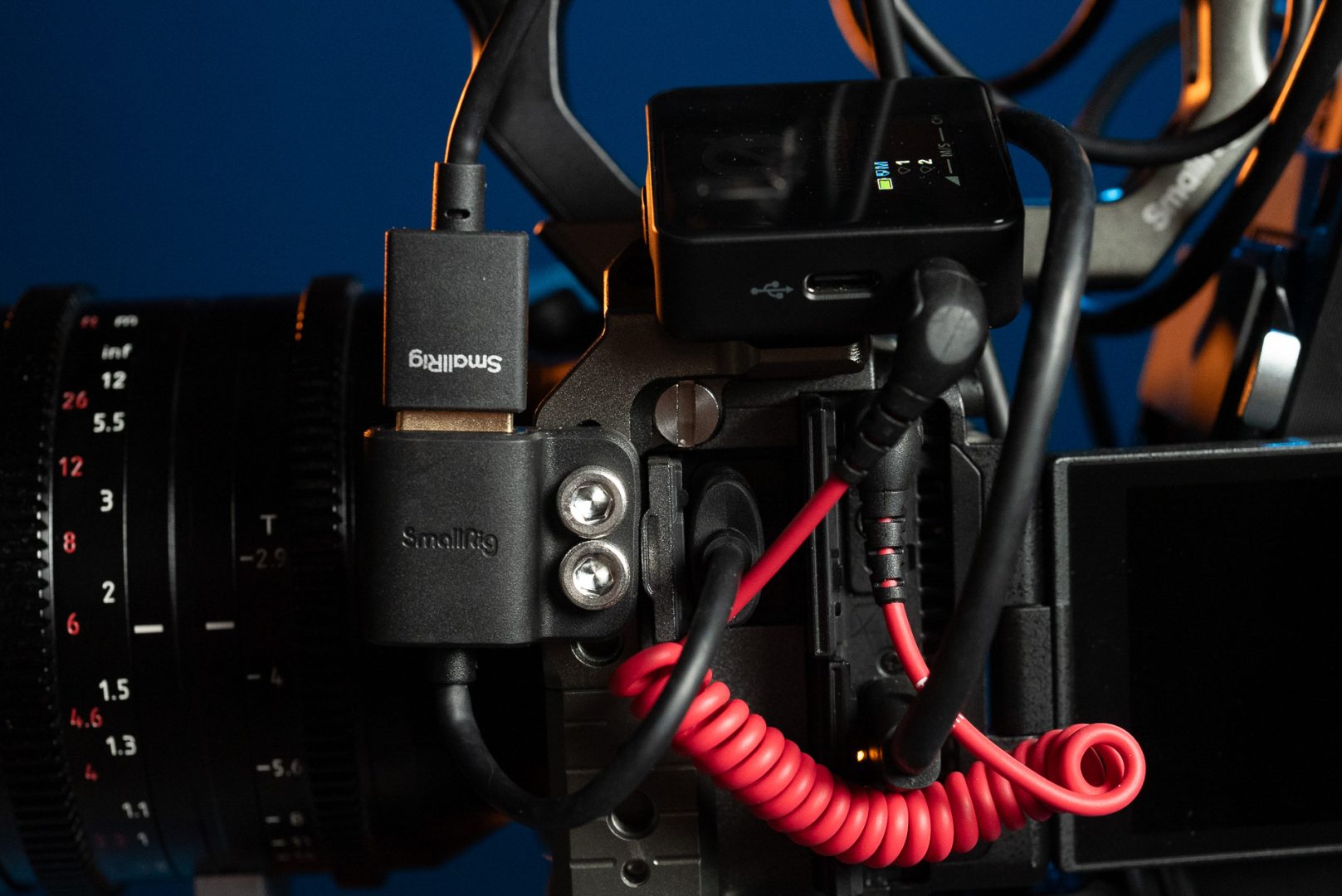 SmallRig HawkLock and HDMI protection / cable management 