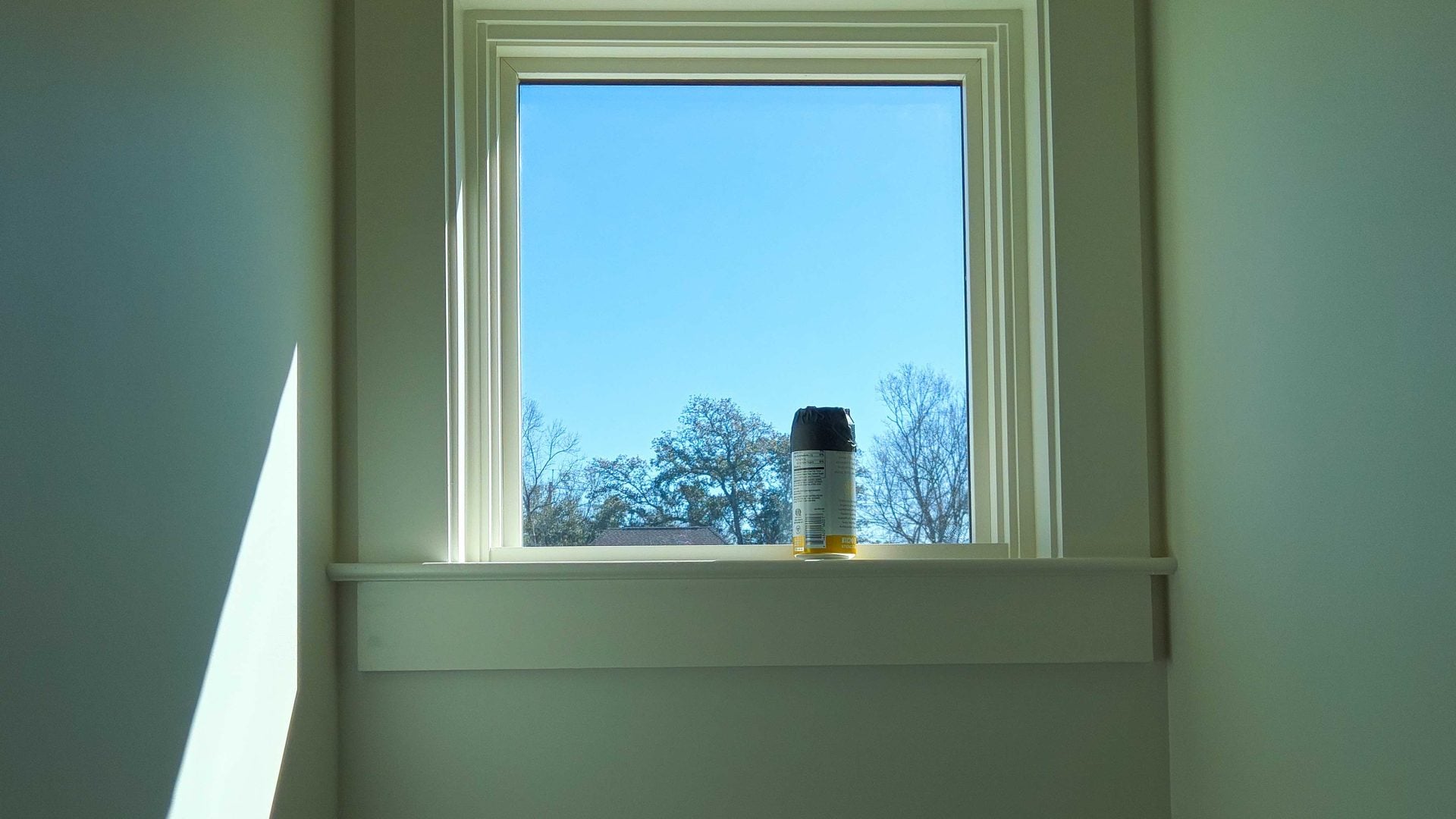 Can-cam installed in window