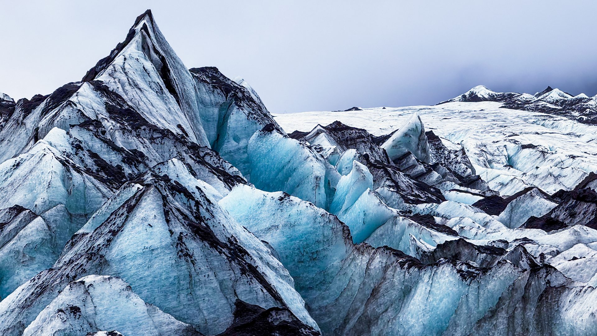 The Ultimate Landscape Photography Guide: Gear, Techniques & Tips
