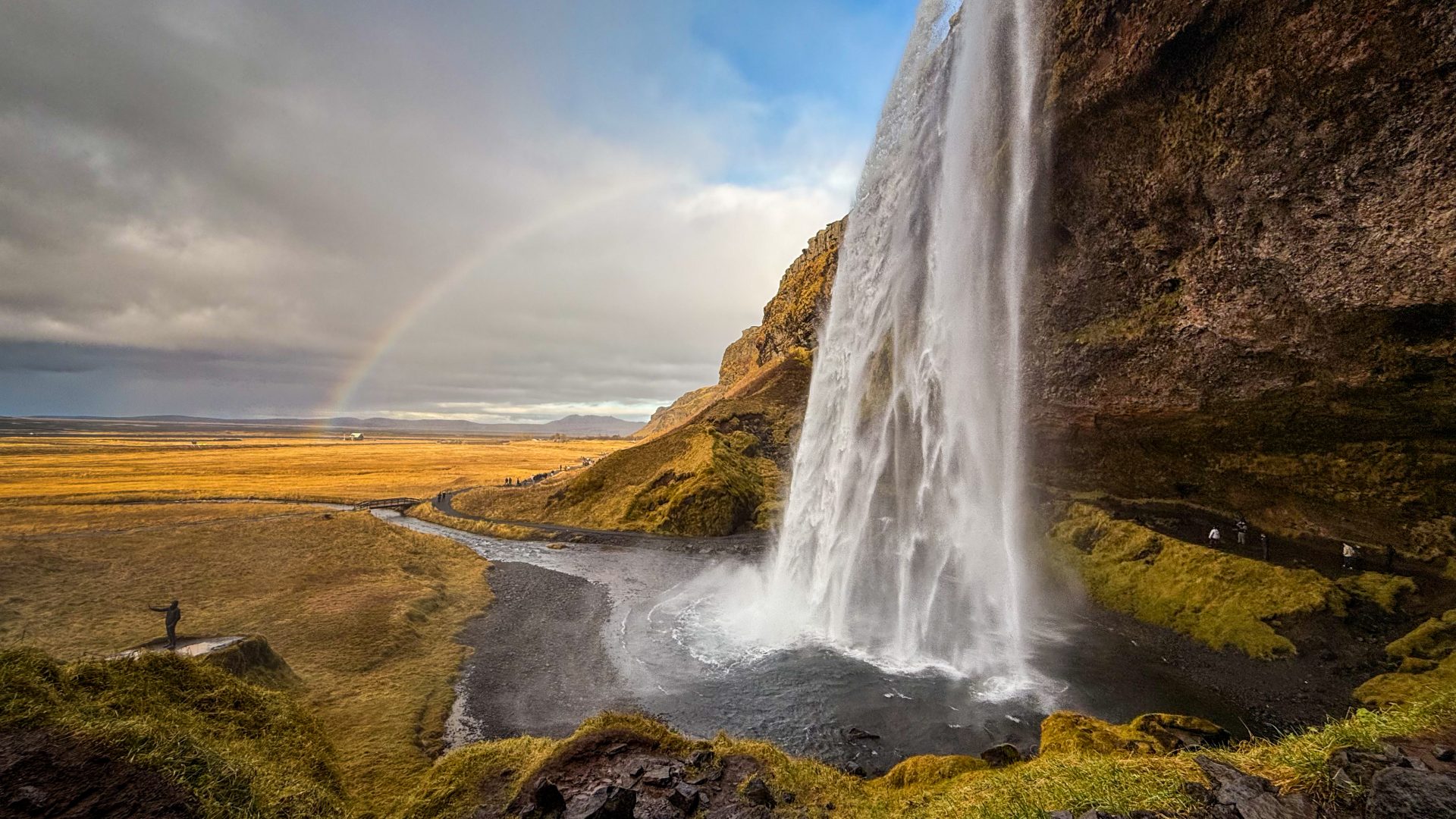 The Ultimate Landscape Photography Guide: Gear, Techniques & Tips