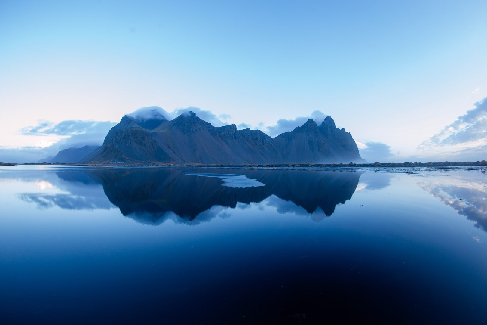 The Ultimate Landscape Photography Guide: Gear, Techniques & Tips