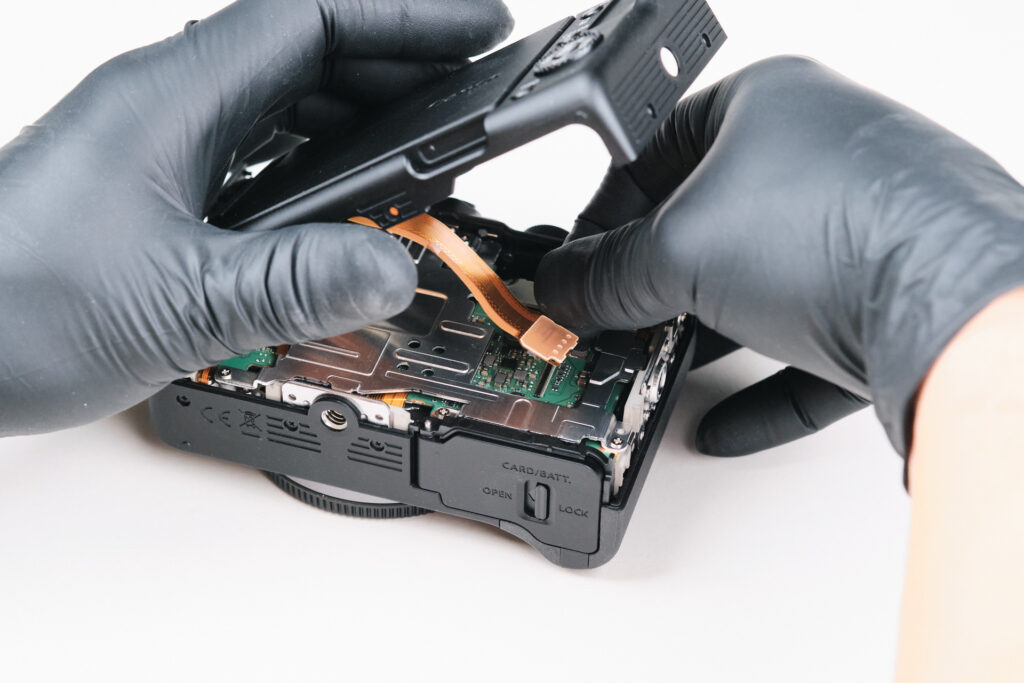 Canon EOS R50V Teardown