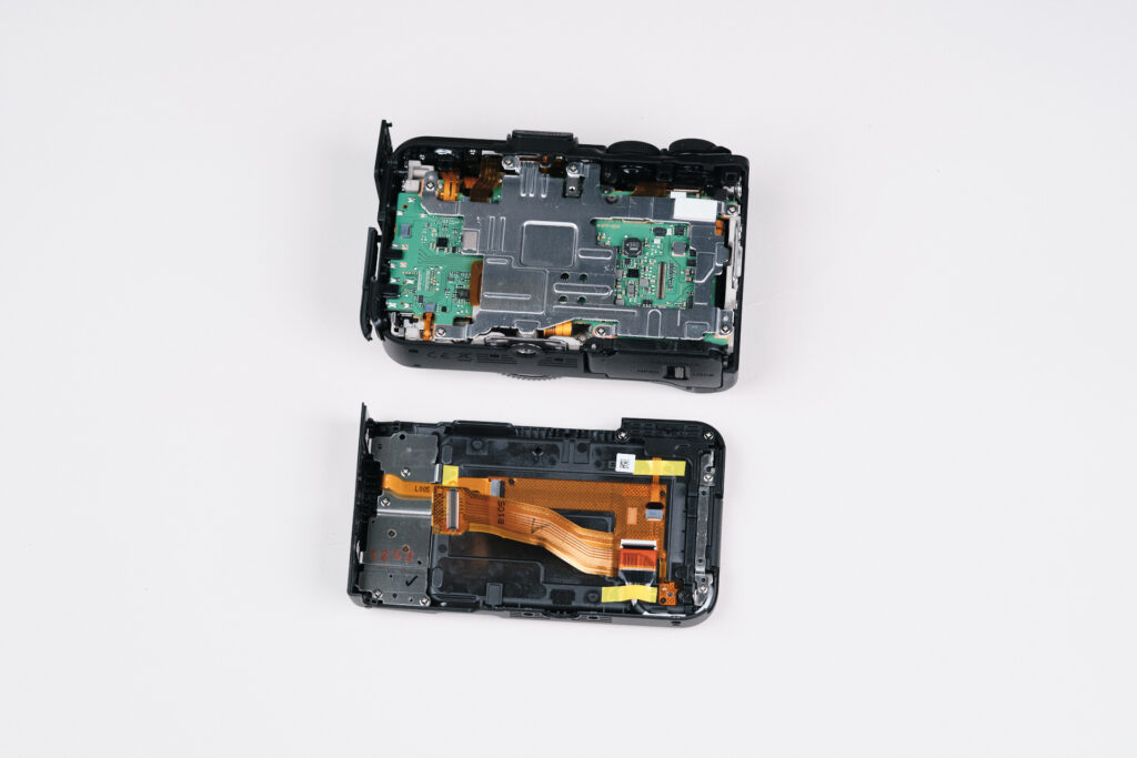 Canon EOS R50V Teardown