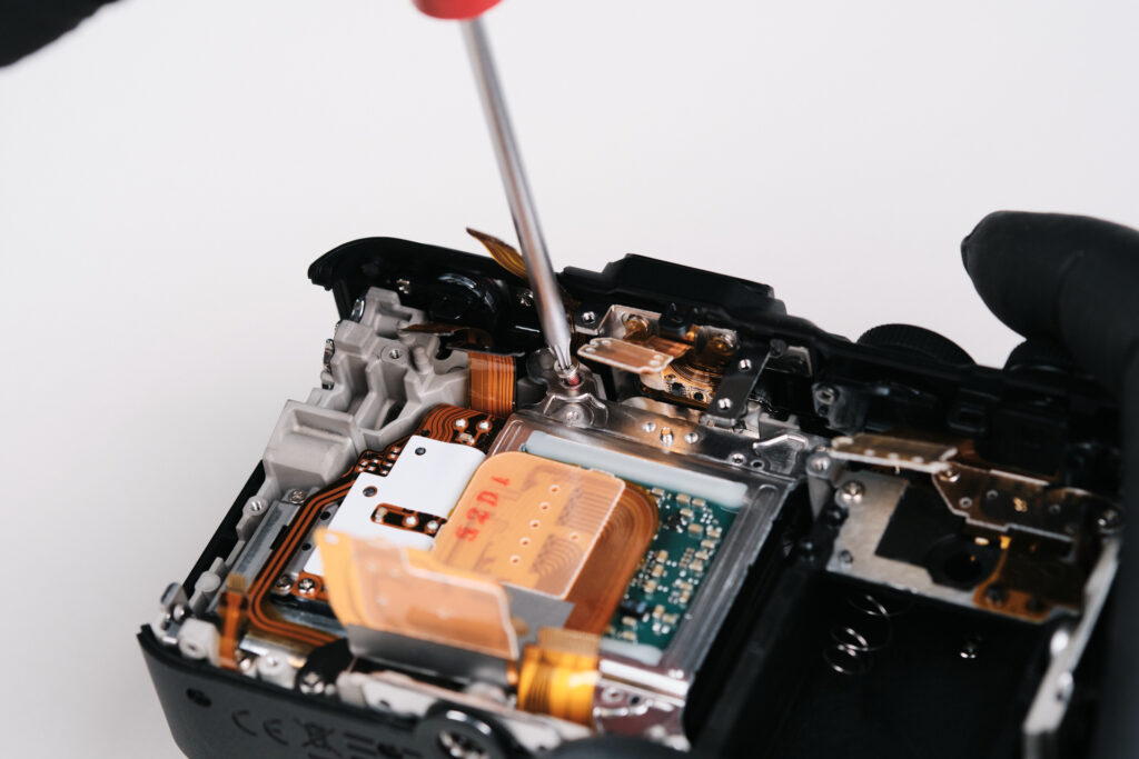 Canon EOS R50V Teardown