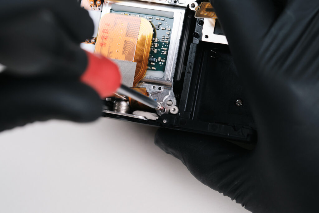 Canon EOS R50V Teardown