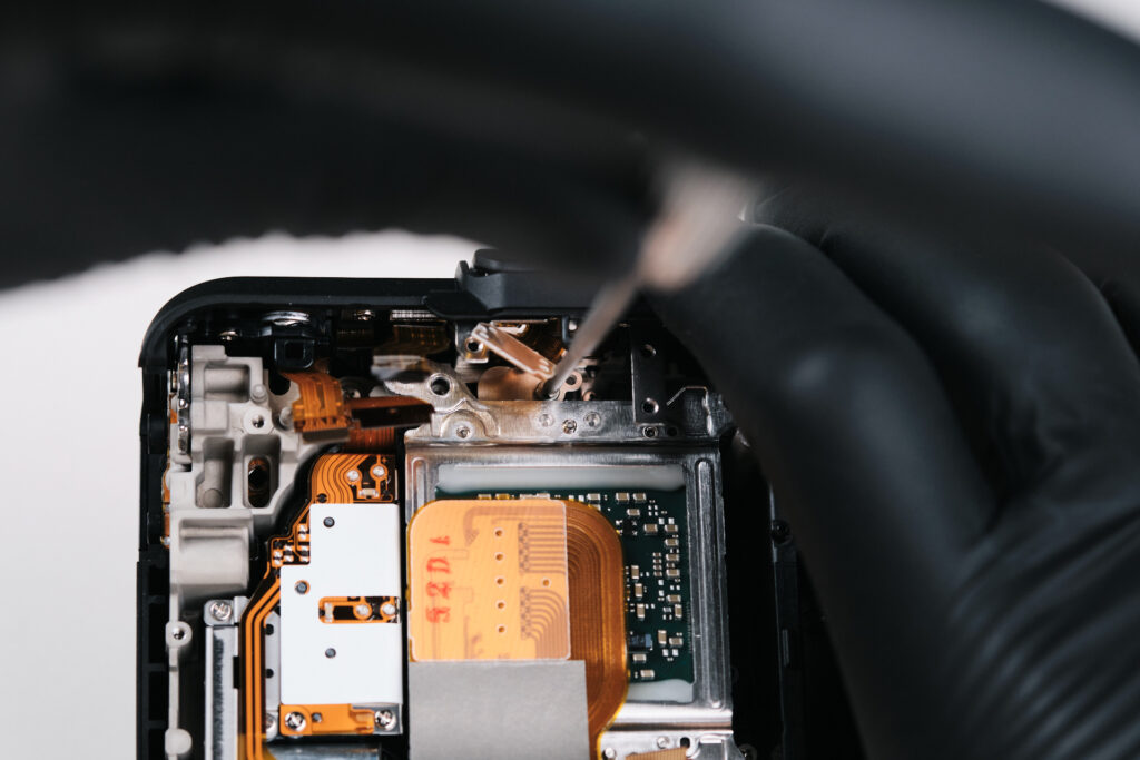 Canon EOS R50V Teardown