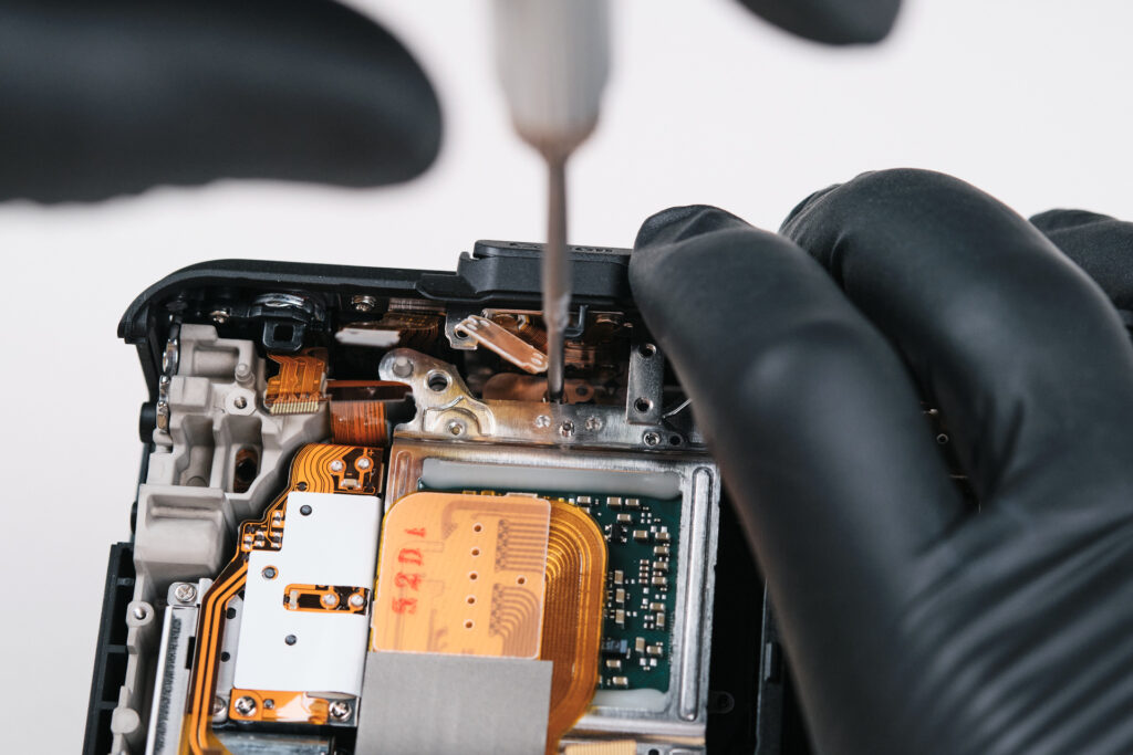 Canon EOS R50V Teardown
