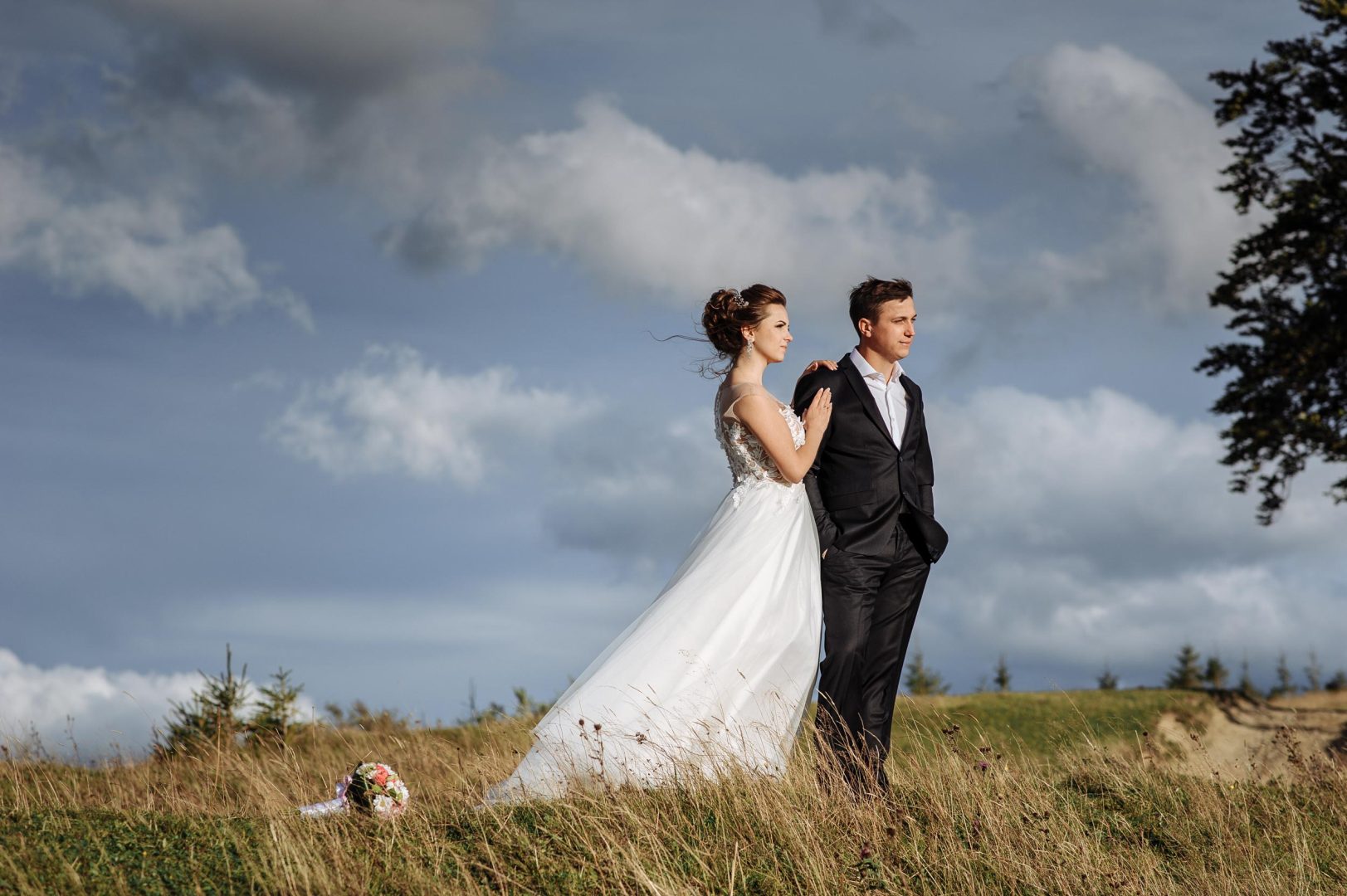The Ultimate Guide to Wedding Photography: Styles, Gear & Tips