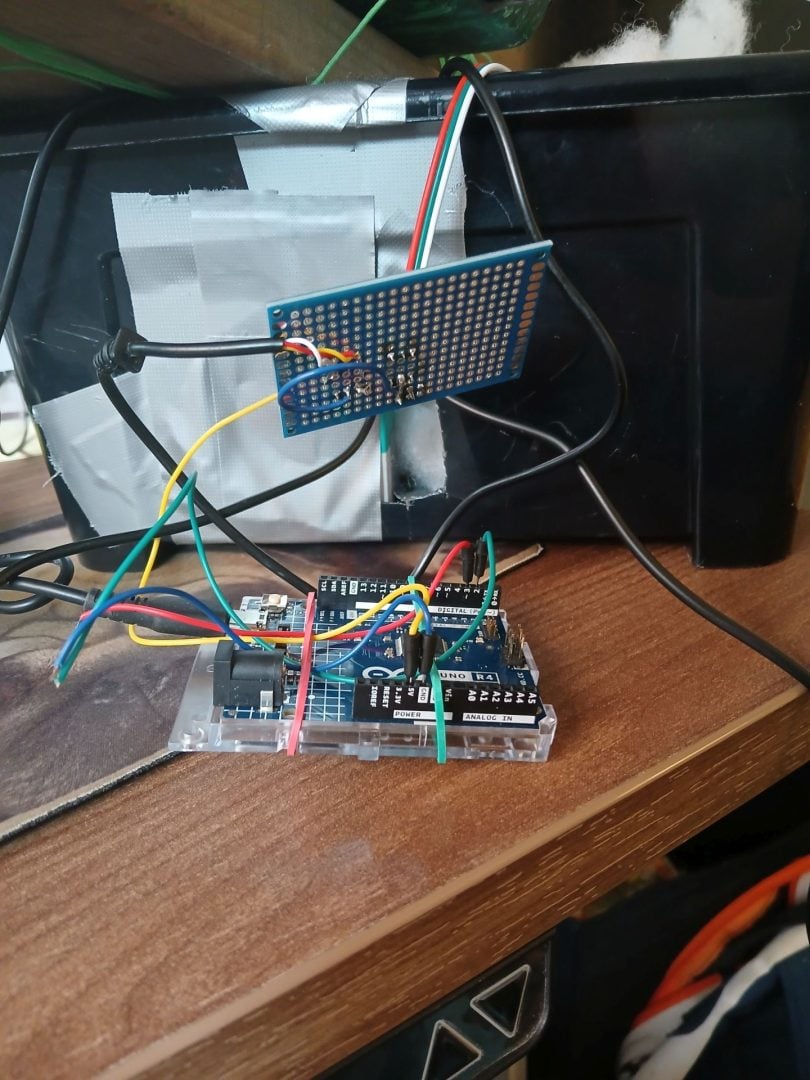 DIY camera trap