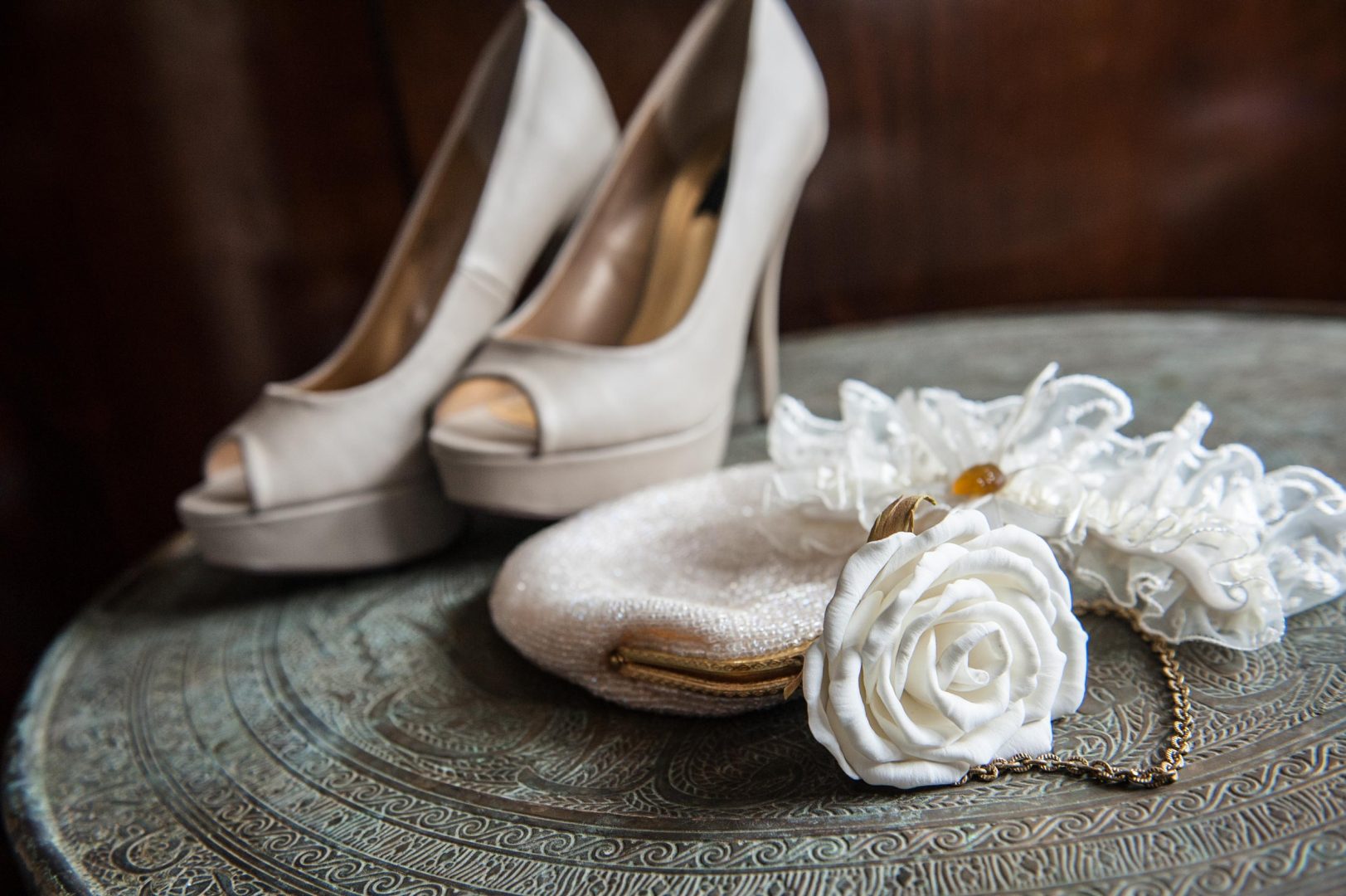 The Ultimate Guide to Wedding Photography: Styles, Gear & Tips