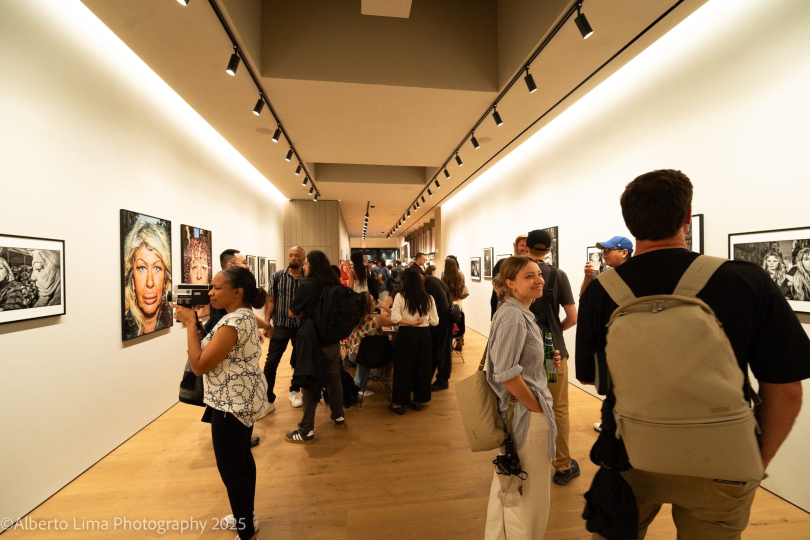 A sample image of an art gallery 