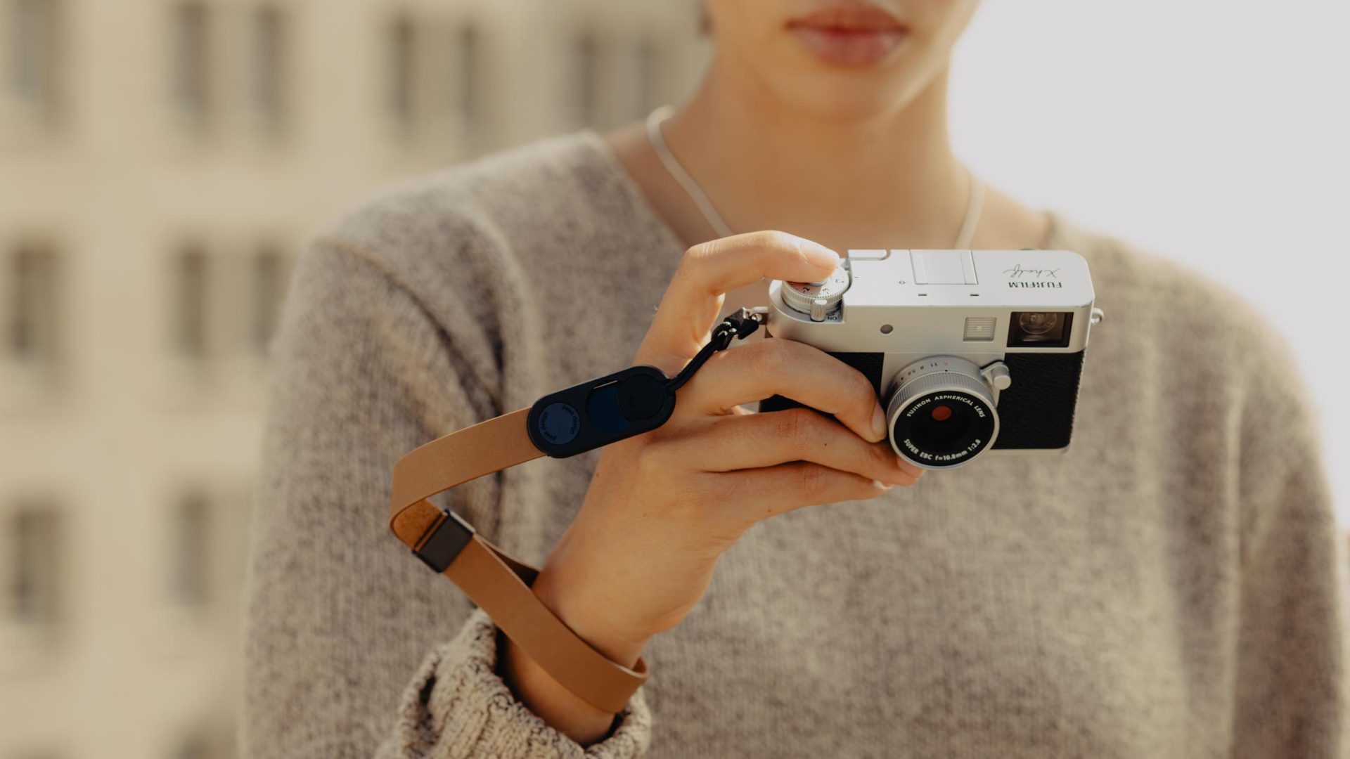 Peak Design Just Made the Cleanest Camera Straps Yet, and (finally) a Mount You Can Tighten with Your Thumb