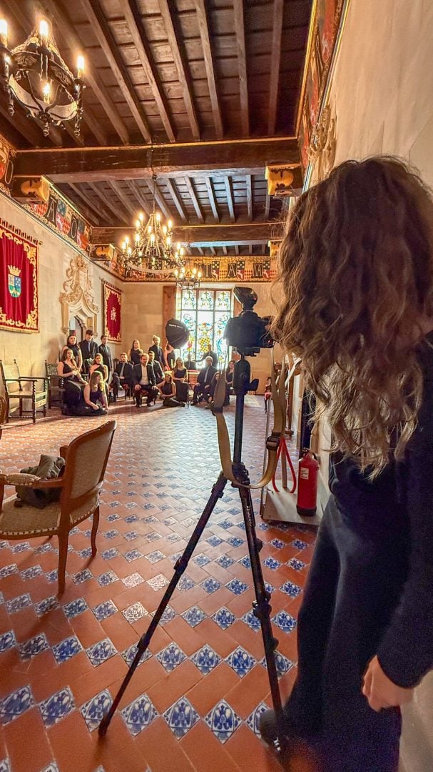How I Shot an Annie Leibovitz-Style Group Portrait Using Just One Light (and a Medieval Castle)