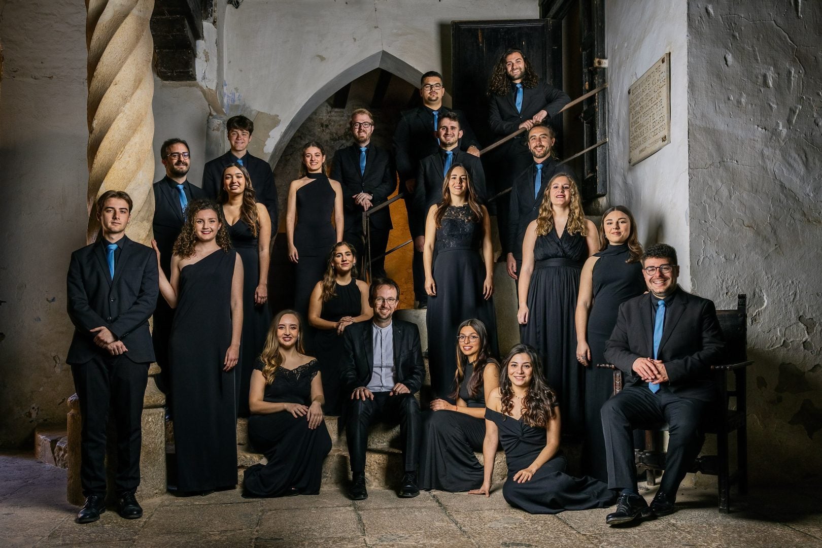 How I Shot an Annie Leibovitz-Style Group Portrait Using Just One Light (and a Medieval Castle)