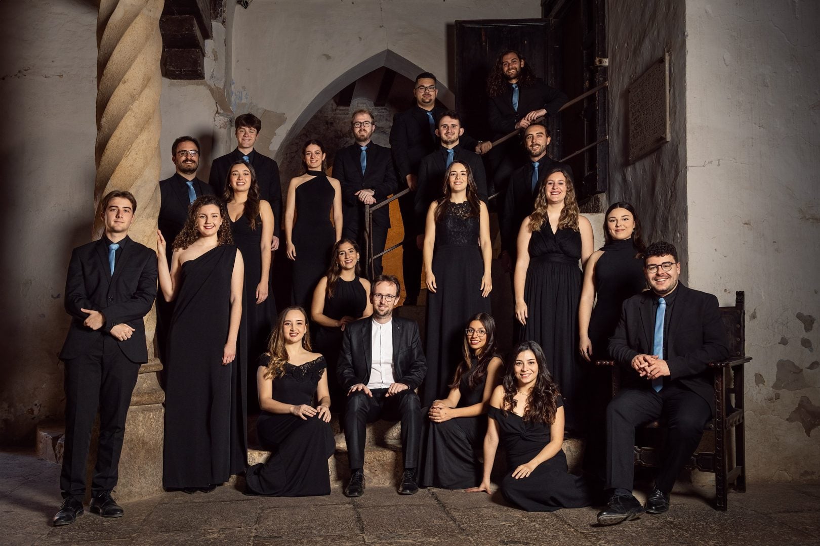 How I Shot an Annie Leibovitz-Style Group Portrait Using Just One Light (and a Medieval Castle)