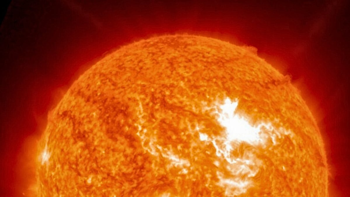 The X5.1-class eruption from sunspot AR4274 marks this year's most powerful solar flare. Credit: NOAA Space Weather Prediction Center