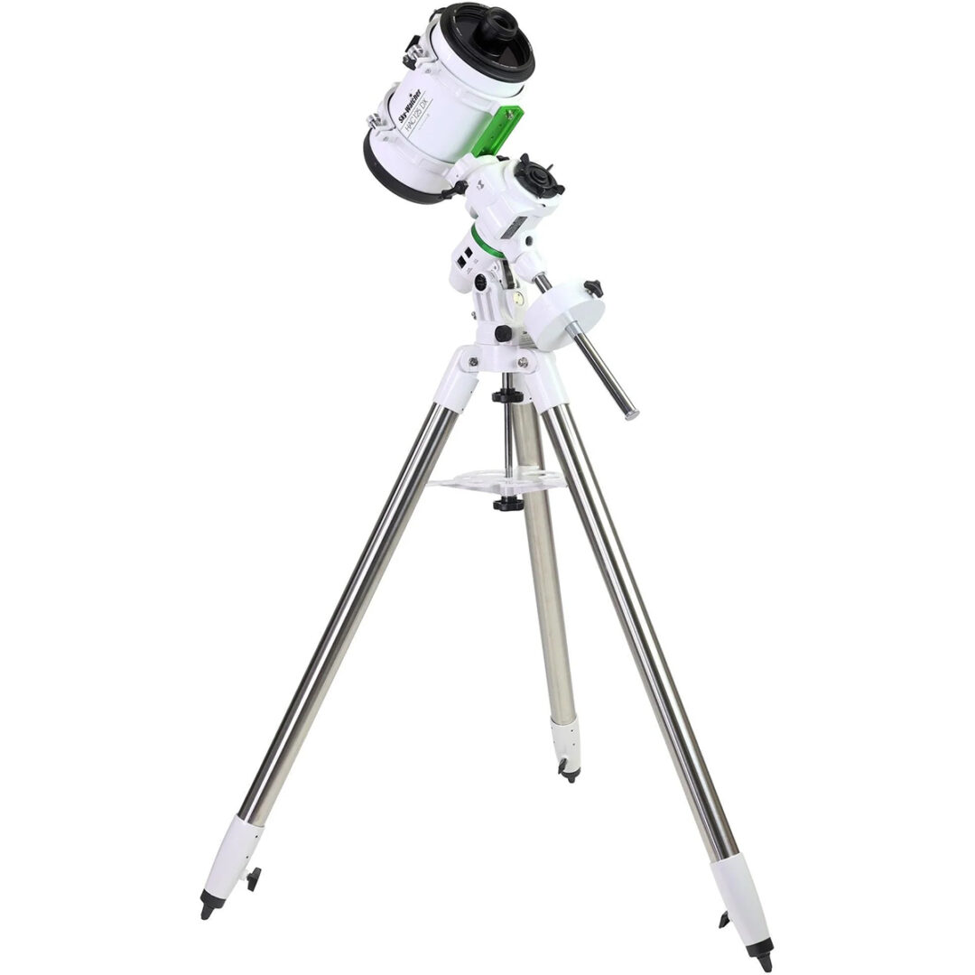 The telescope can be mounted on mid-weight tracking mounts