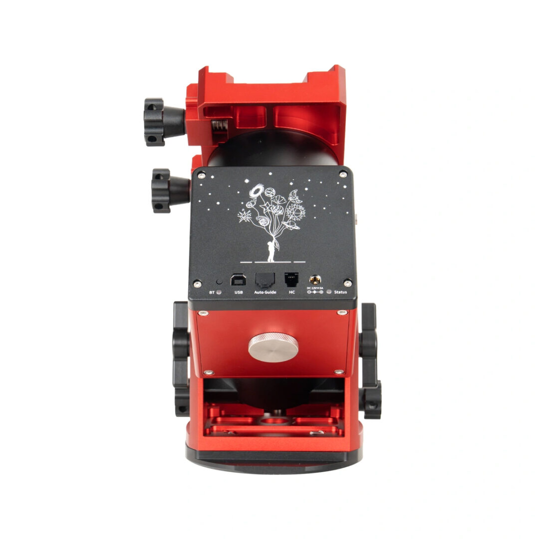 The mount supports both Vixen and Losmandy-style dovetail