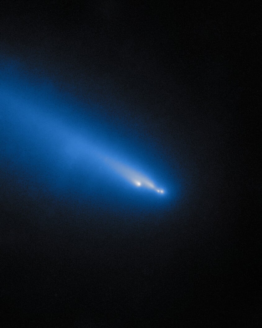 On 6 December 2025, the Comet C/2025 K1 (ATLAS) soared in the skies above Maunakea, Hawai‘i, where Gemini North captured it in action! Credit: International Gemini Observatory/NOIRLab/NSF/AURA/B. Bolin