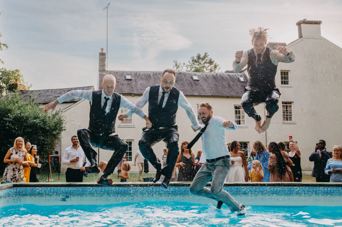 wedding photographer's dilemma