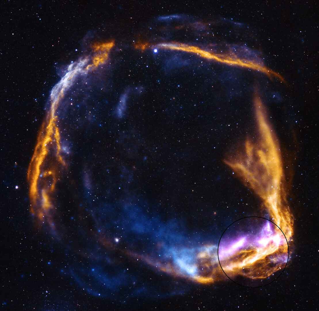 NASA’s IXPE observed the outer rim of the supernova remnant, highlighted in purple in the inset. Data from IXPE is combined with data from NASA’s Chandra X-ray Observatory and ESA’s XMM-Newton. NASA/ X-ray: Chandra: NASA/CXC/SAO, XMM: ESA/XMM-NEWTON, IXPE: NASA/MSFC; Optical: NSF/NOIRLab; Image Processing: NASA/CXC/SAO/J.