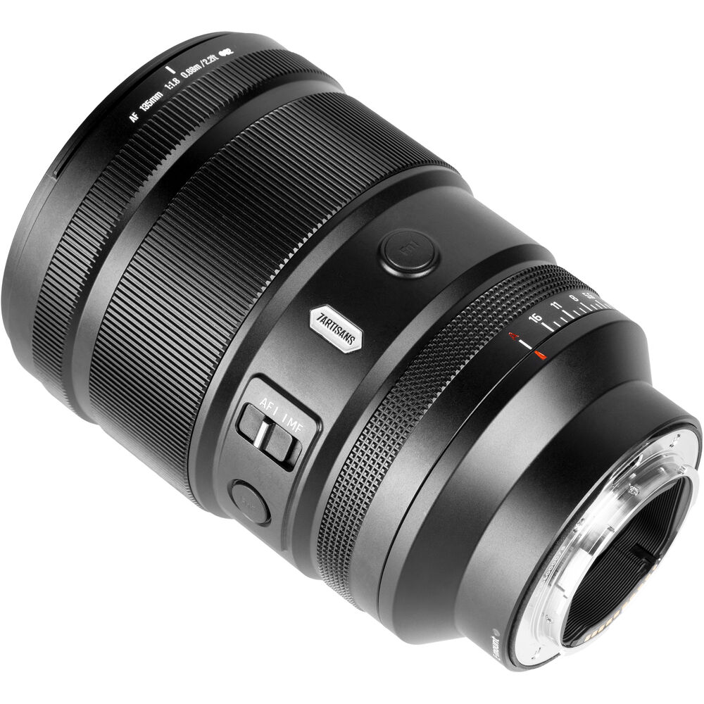 7Artisans 135mm f/1.8