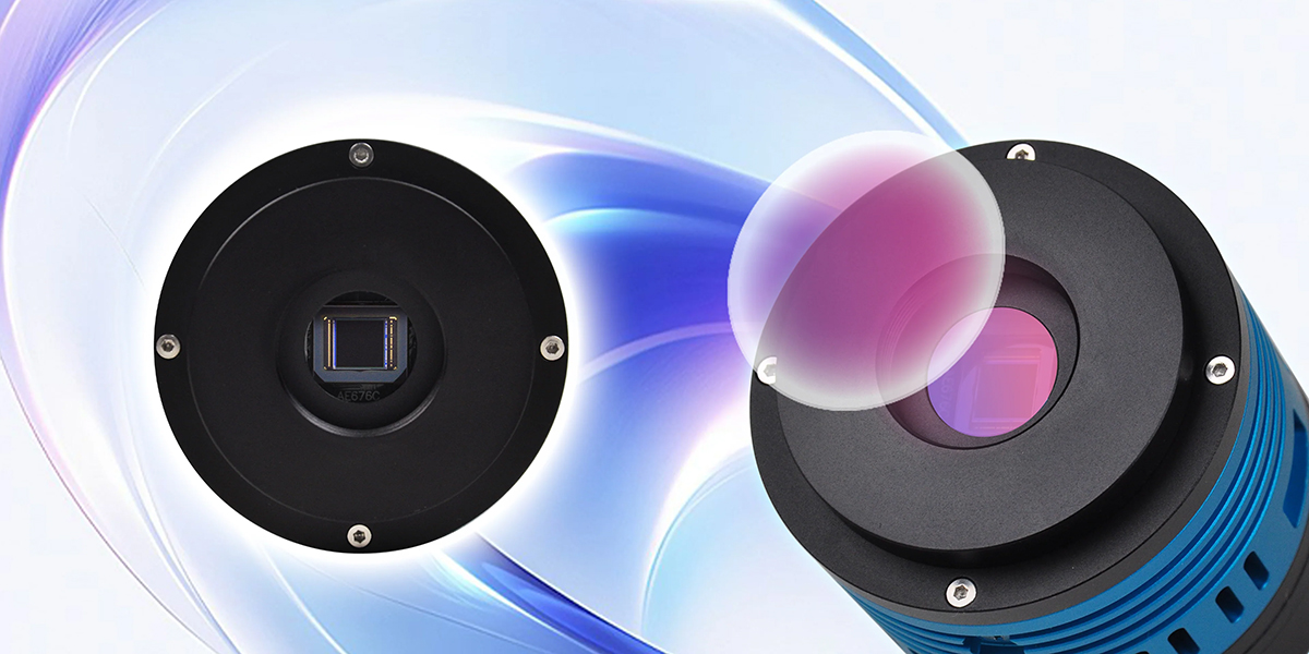 The AE676C incorporates infrared sensitivity