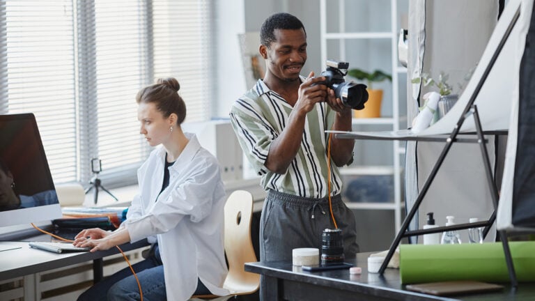 how to start a photography business